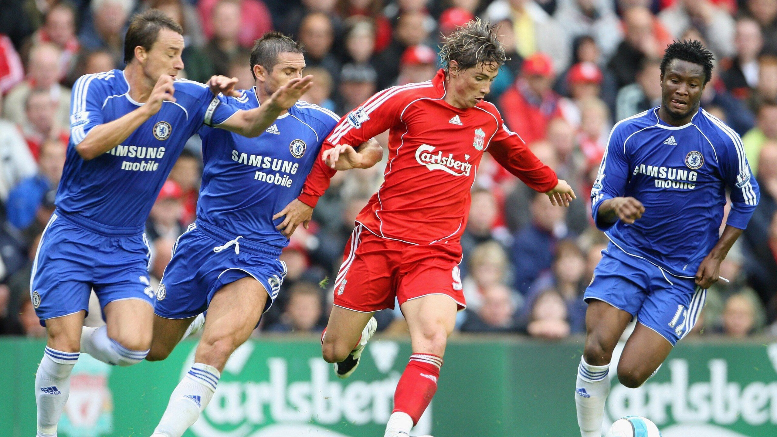 切尔西前场站位灵活增强进攻宽度,切尔西右前卫