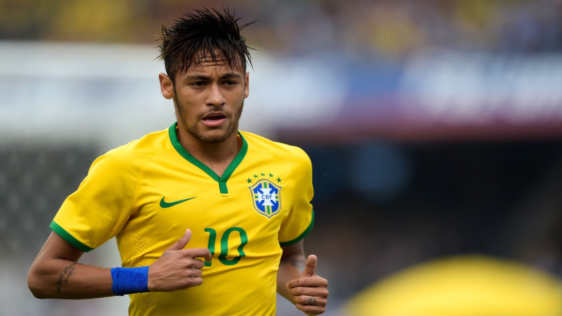 国家级足球体育产业园区加快布局，打造综合性足球产业生态圈，足球产业主要经营内容