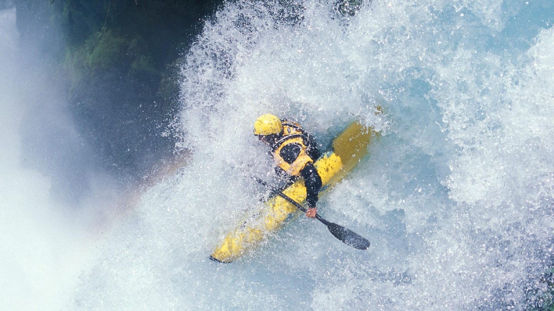 德甲攻防大比拼:速度与力量的完美结合,德甲速度最快现役球员