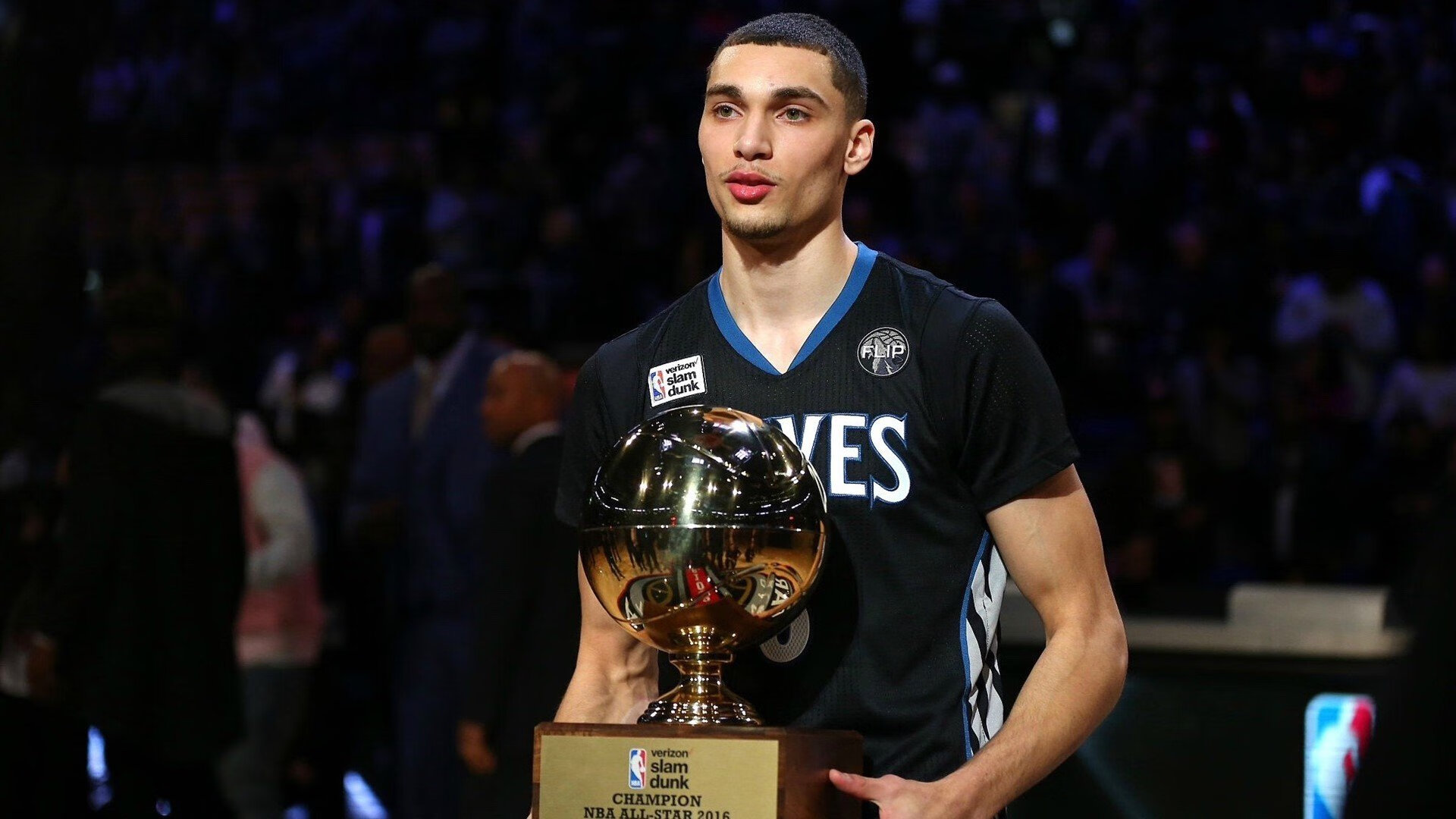 乐鱼电竞-快船锋线球员展现篮下终结能力受到称赞，快船巅峰时期球员名单