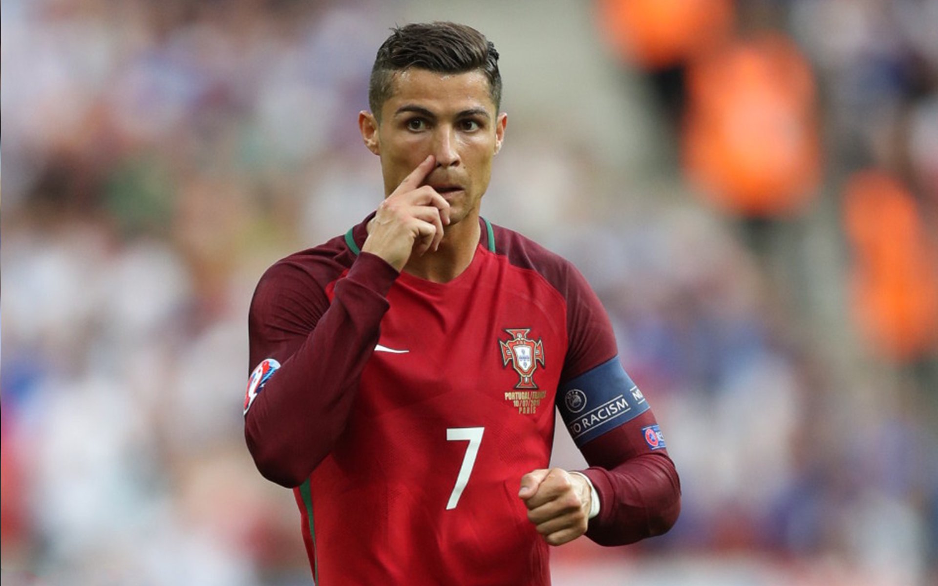 朱婷比赛结束后主动与对手拥抱致意,朱婷等人