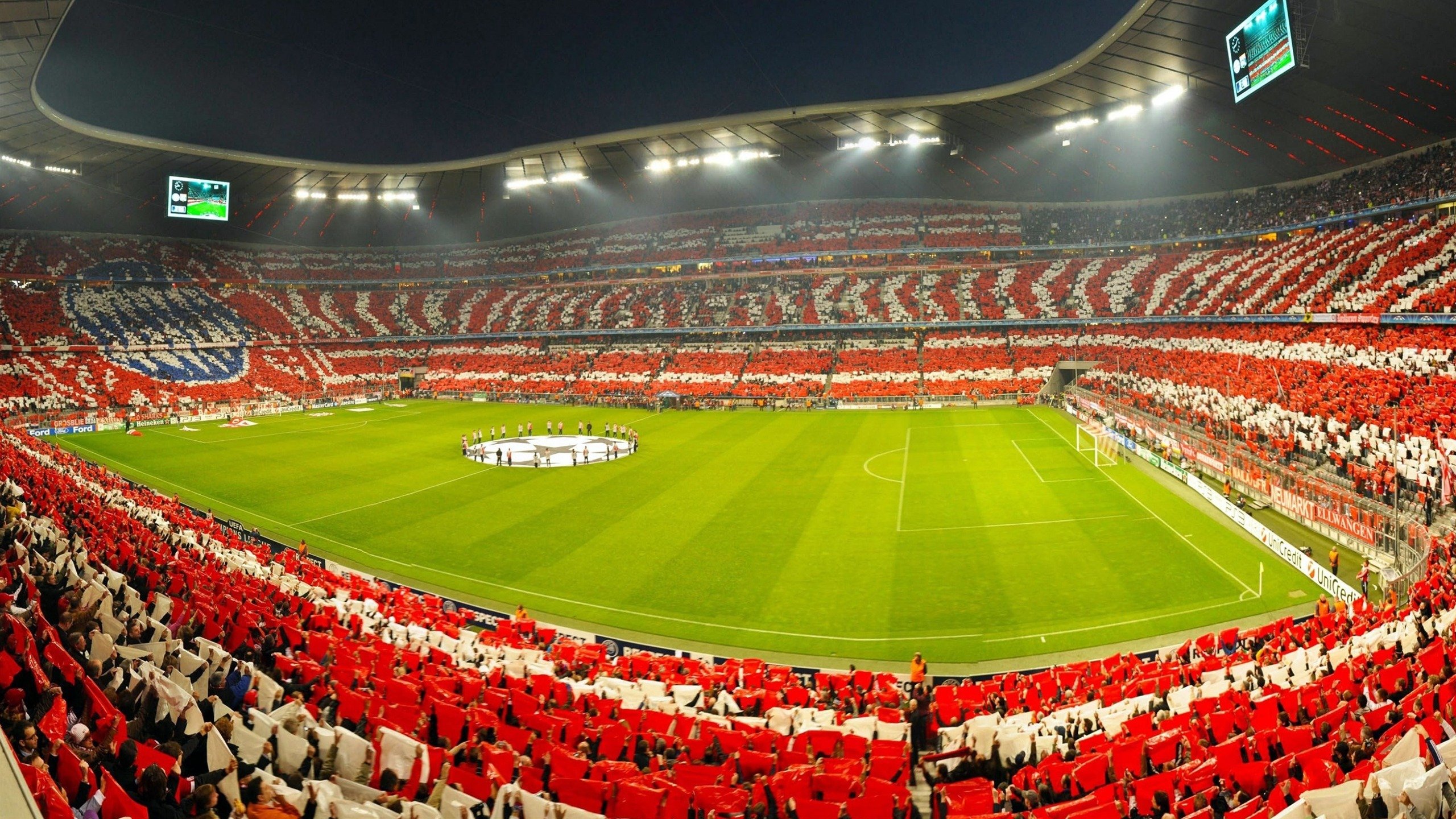 世界杯：球迷公益组织借机发起“捐球进乡村”项目 反响热烈